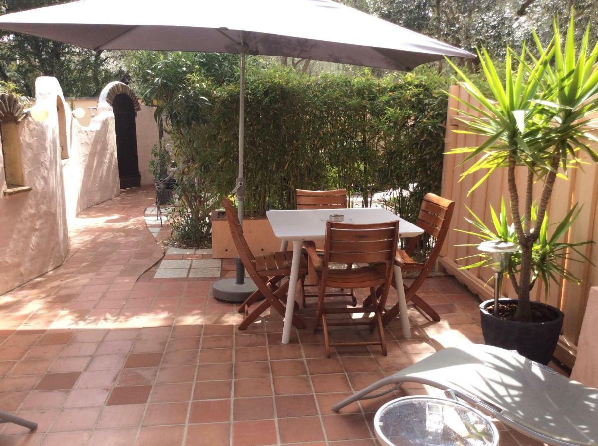 89 Le Grand Pin Apartman Sainte-Maxime Kültér fotó